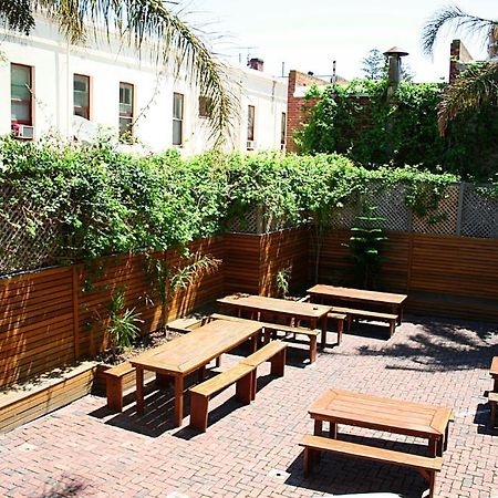 Glenelg Beach Hostel Exterior photo